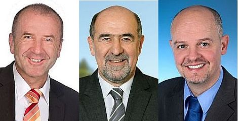 Günter Müller (Freie Wähler), Willibald Gailler (CSU) und <b>Dirk Lippmann</b> <b>...</b> - 14-03-16-hp01